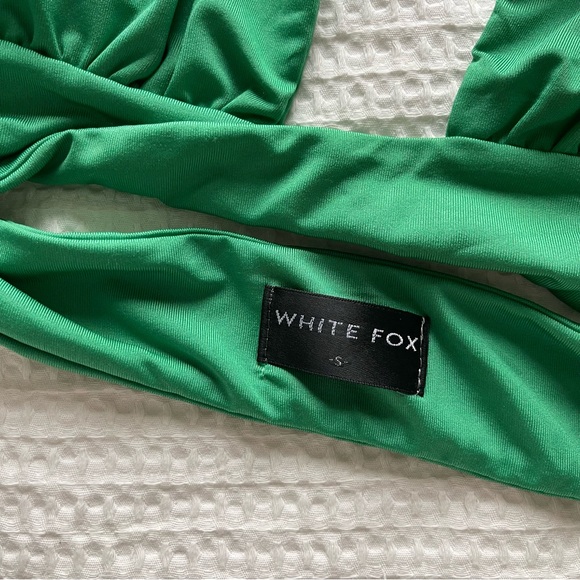 White Foc Boutique Green Top - Picture 3 of 3